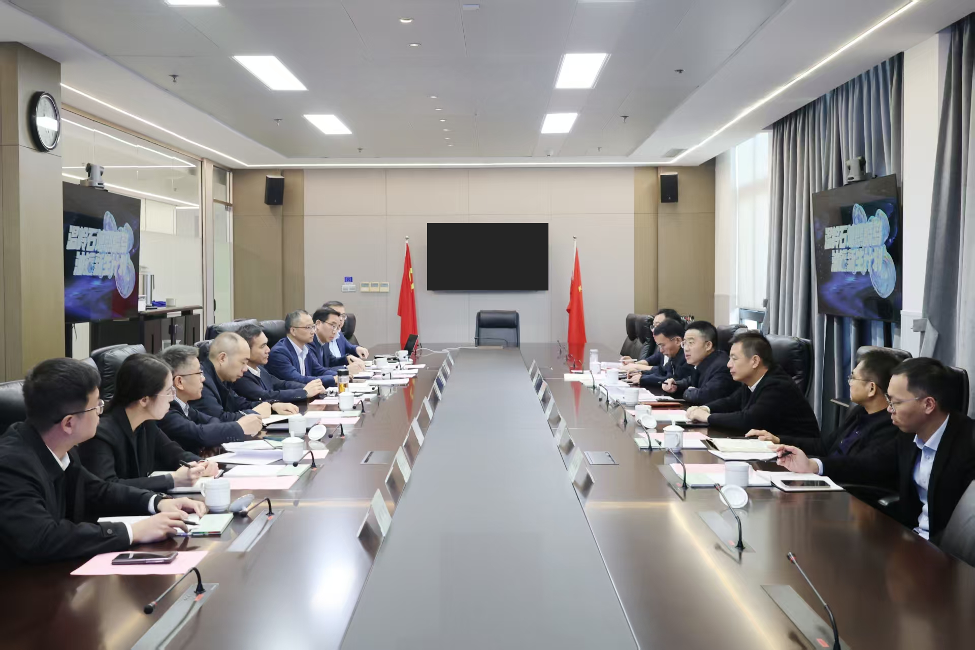 溫嶺市委書記、市長馬厲財一行到訪省二輕集團