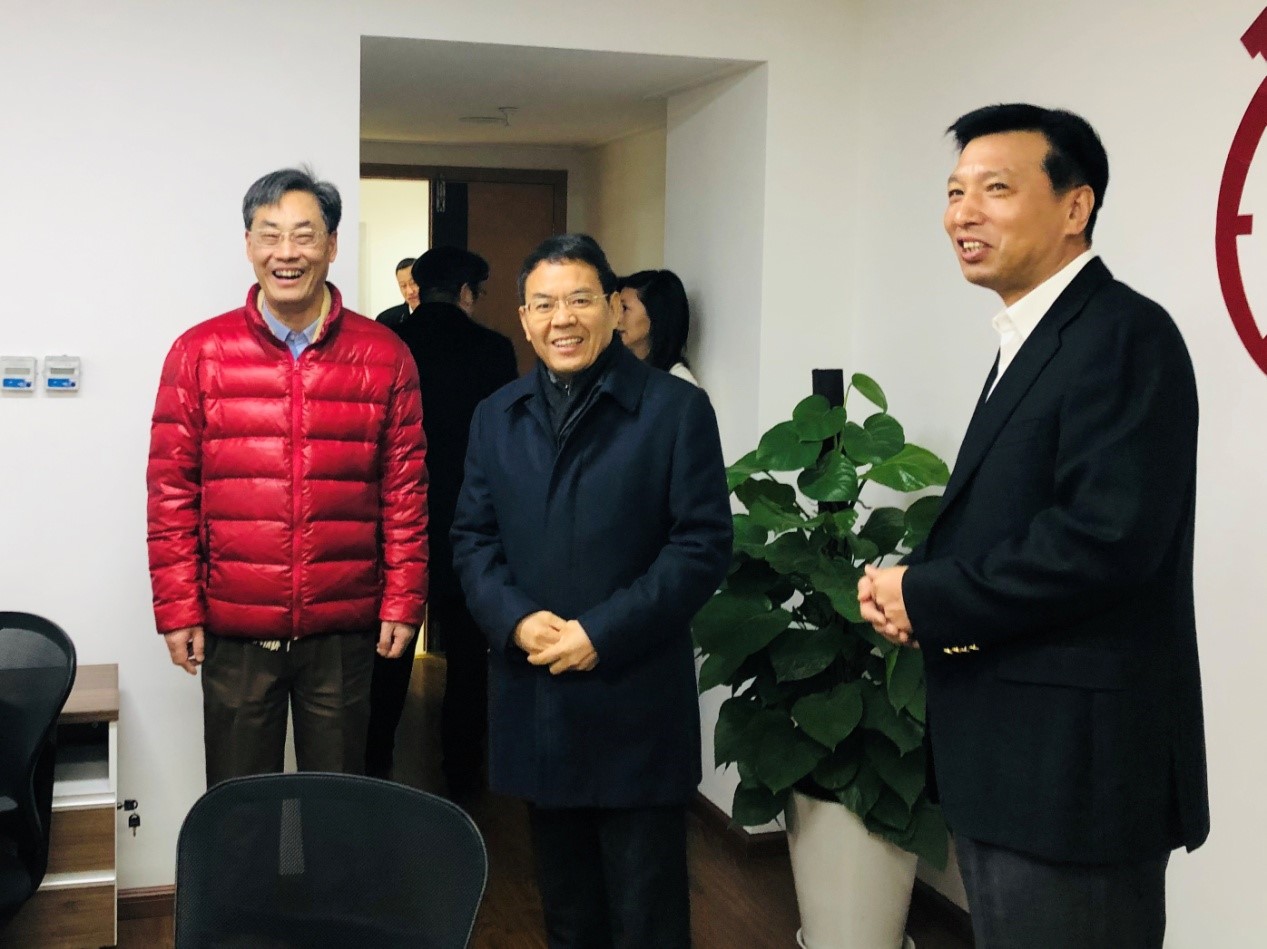 集團公司領(lǐng)導新年走訪藝創(chuàng)公司