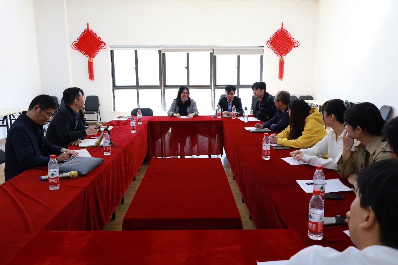 “兩會一日”丨商業(yè)公司召開青年員工座談會