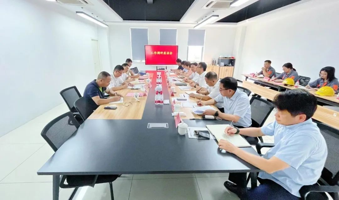 省國資委黨委委員、副主任陳孝一行到省二輕集團申達機器公司調(diào)研指導(dǎo)